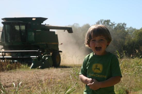 1_533466_10151822272710313_1118435405_n